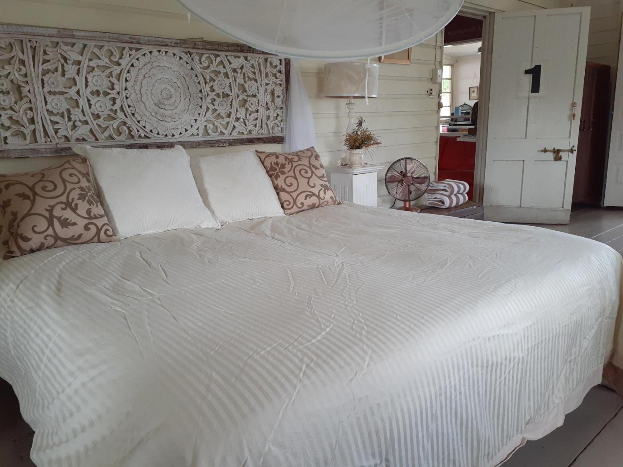 Bed and Breakfast The Old Bakehouse , Mt Molloy à Mount Molloy Extérieur photo